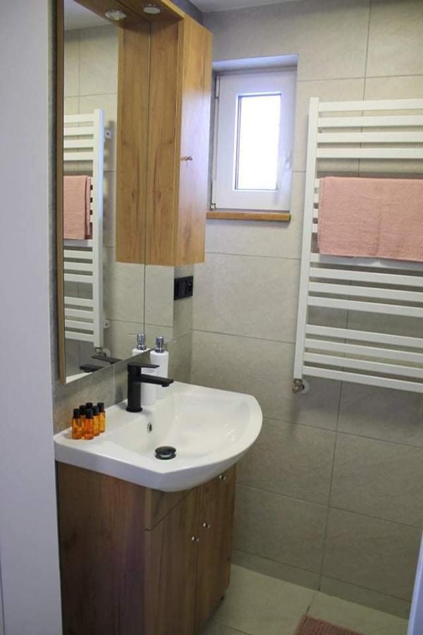 Apartamenty Fredry 레스코 외부 사진